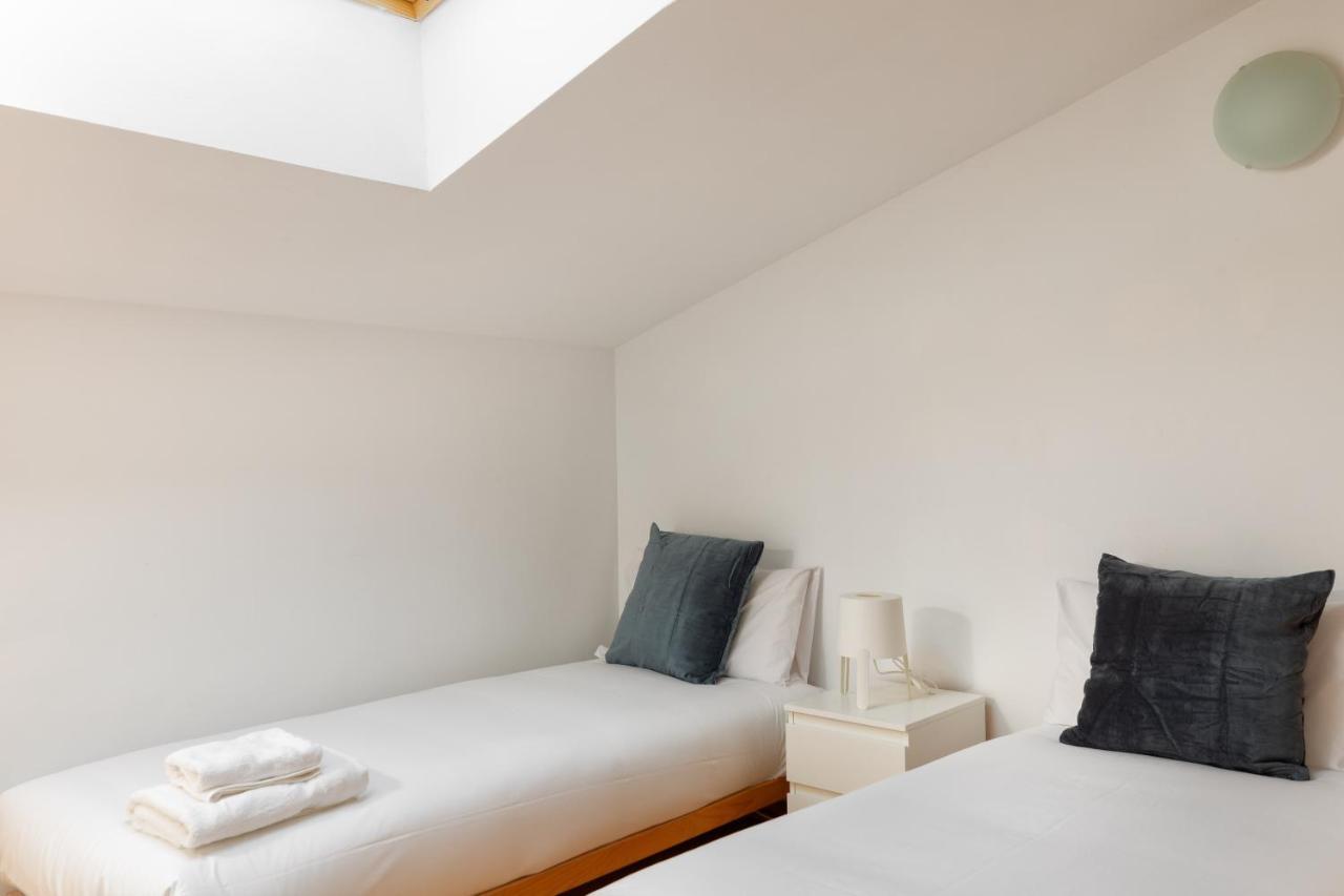 Flateli Cort Reial 7 Apartment Girona Exterior foto